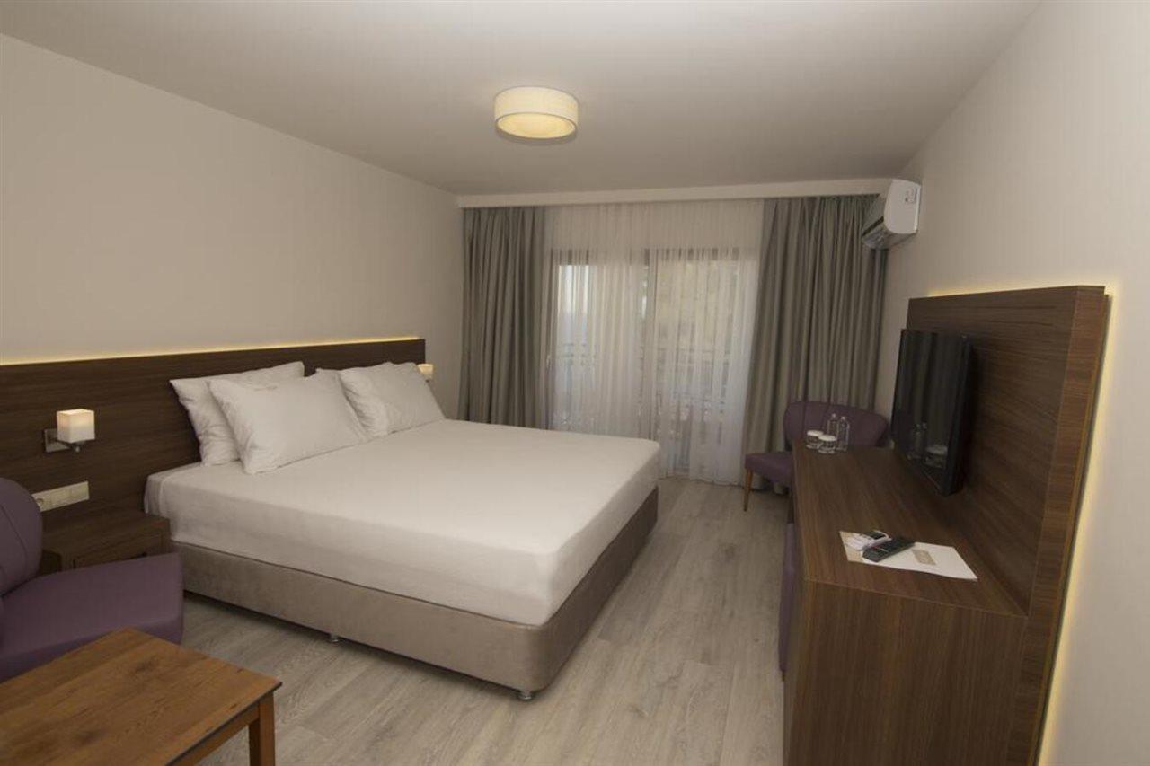 Neopol Hotel Kusadasi Exterior photo