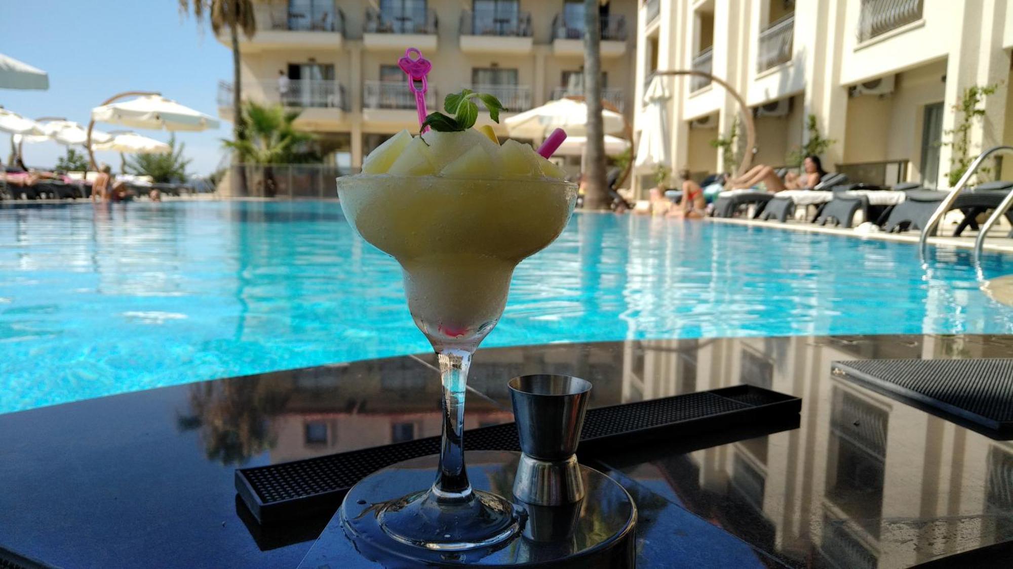 Neopol Hotel Kusadasi Exterior photo