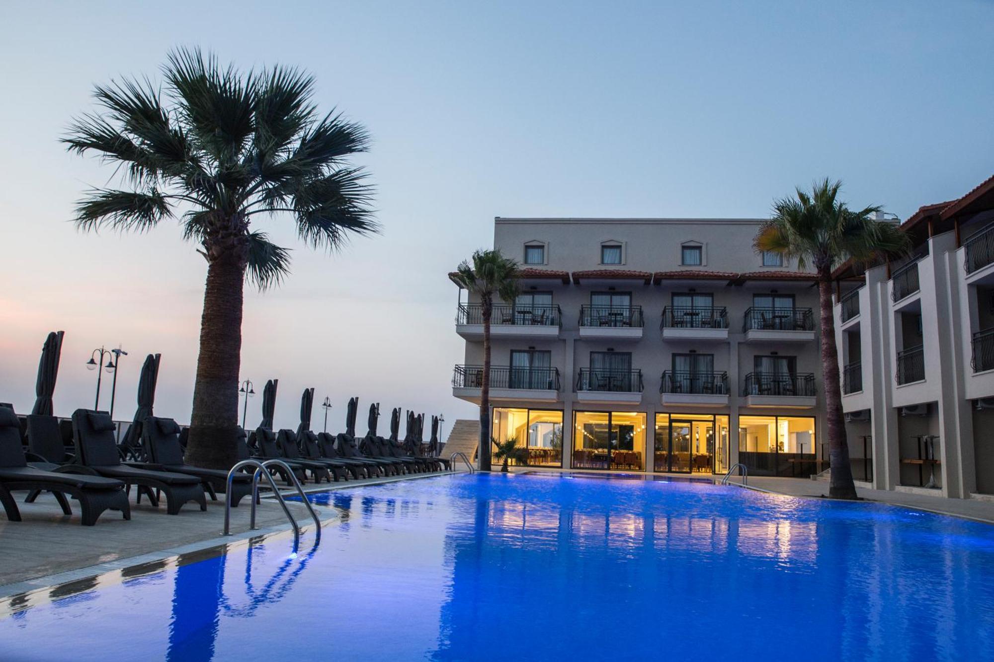 Neopol Hotel Kusadasi Exterior photo